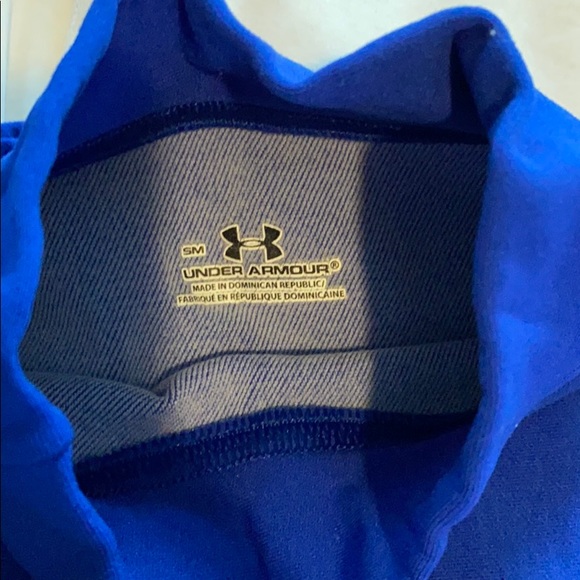 Long-Sleeved Under Armour Compression Top - Picture 2 of 3